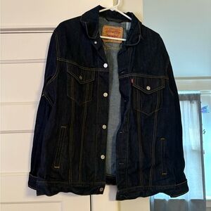 Levi’s Trucker Jacket Size XL Dark Blue Wash